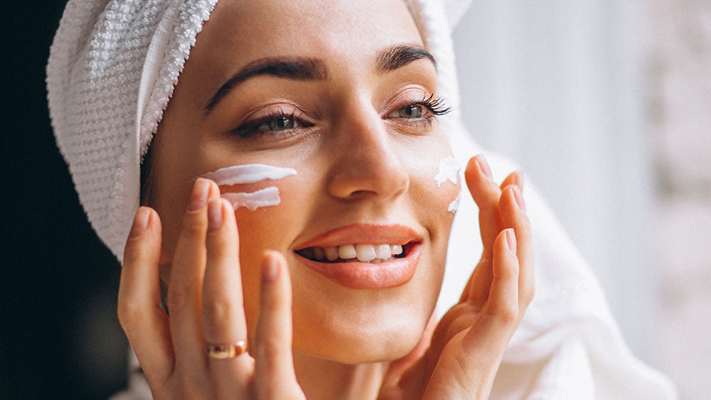 8 Reasons You MUST Moisturise Your Skin